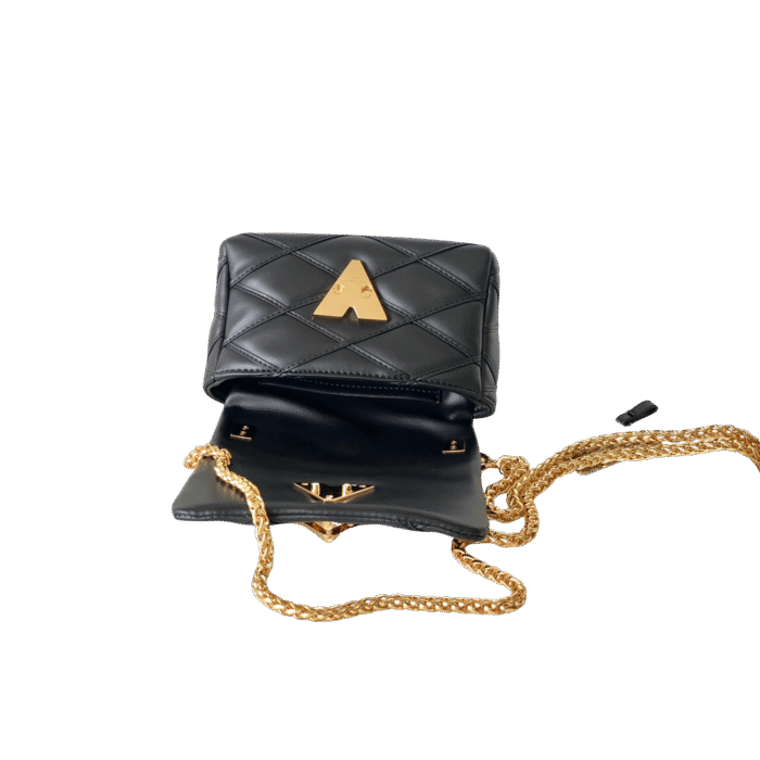 Designer Quilted Shoulder Bag - Image 8