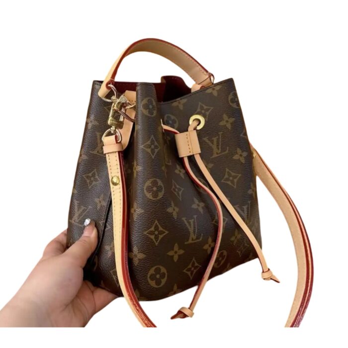 LV NéoNoé Bucket Bag | A Classic Reinvented for Modern Living - Image 4