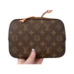 LV NéoNoé Bucket Bag | A Classic Reinvented for Modern Living - Image 3